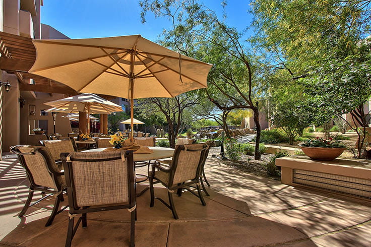 An outdoor space at Vi at Grayhawk.